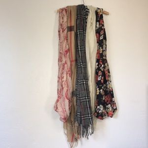 Lot of 6 Scarves